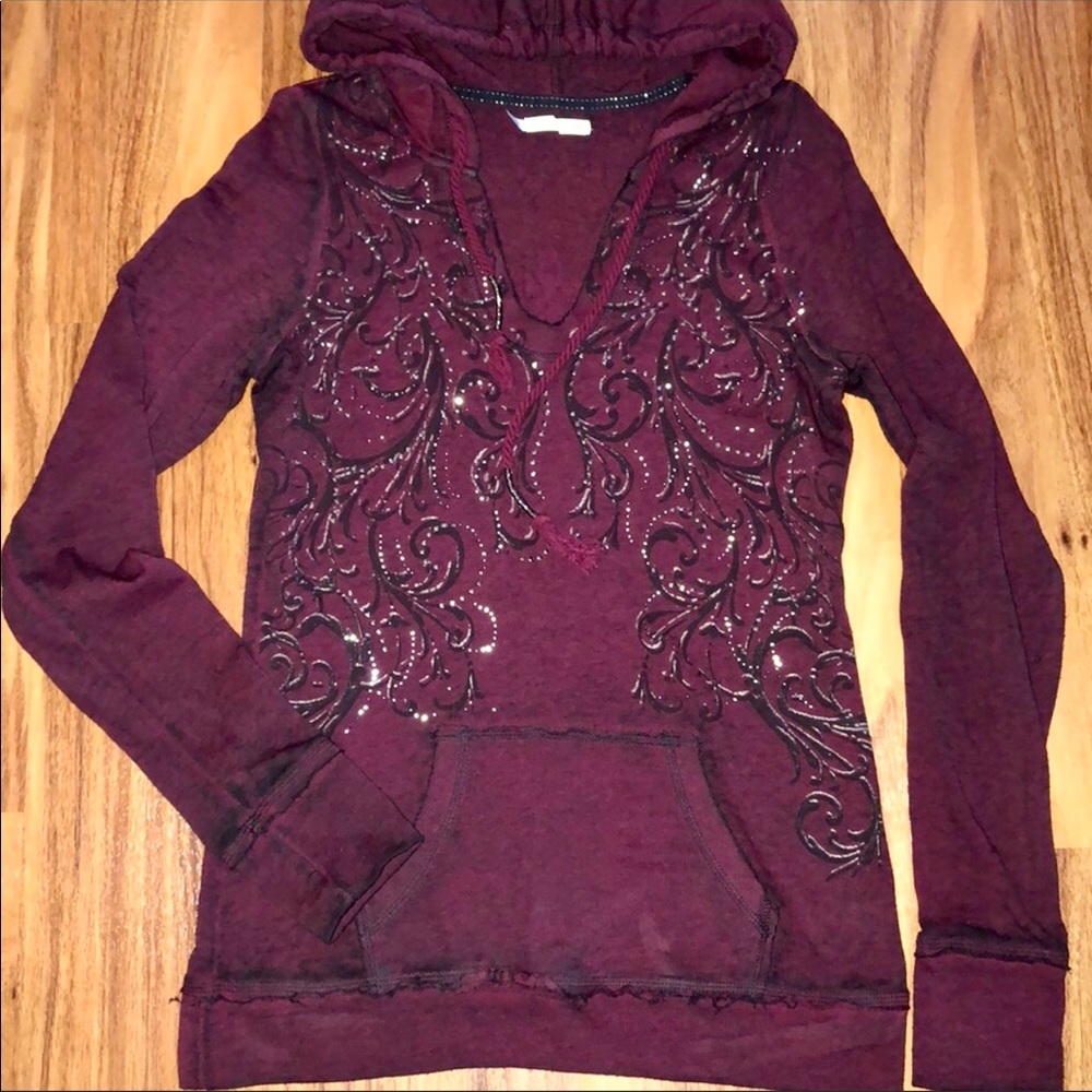 Long sleeved pullover top with hood
